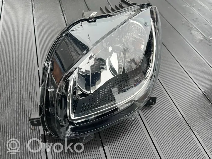 Smart ForFour II W453 Phare frontale A4539069101