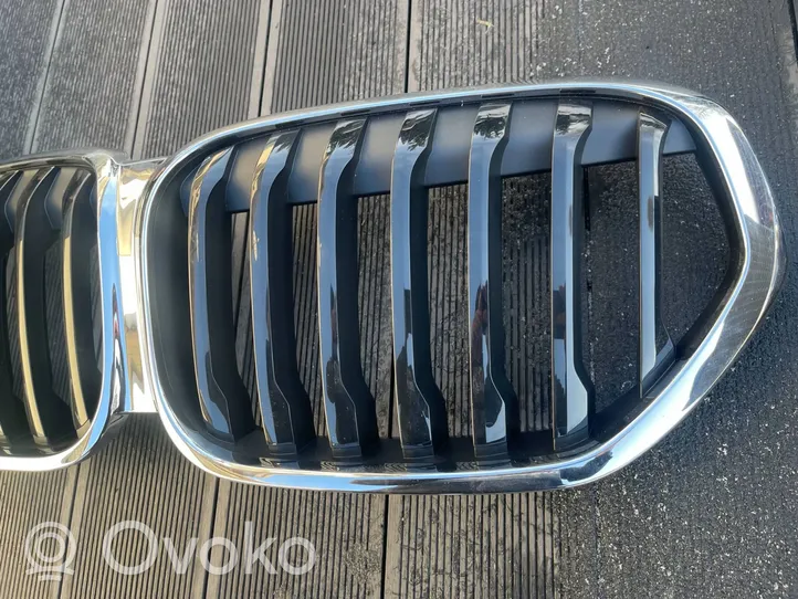 BMW X1 F48 F49 Atrapa chłodnicy / Grill 8493450