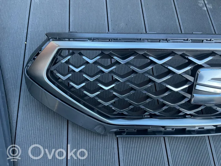 Seat Tarraco Maskownica / Grill / Atrapa górna chłodnicy 5FJ853654B