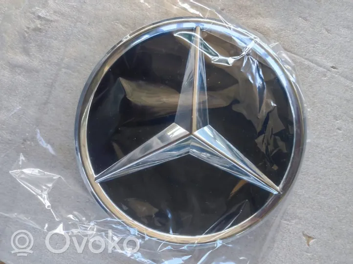 Mercedes-Benz GLB x247 Mostrina con logo/emblema della casa automobilistica A0008880400