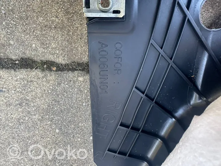 Peugeot 208 Pare-boue passage de roue avant 9823309180