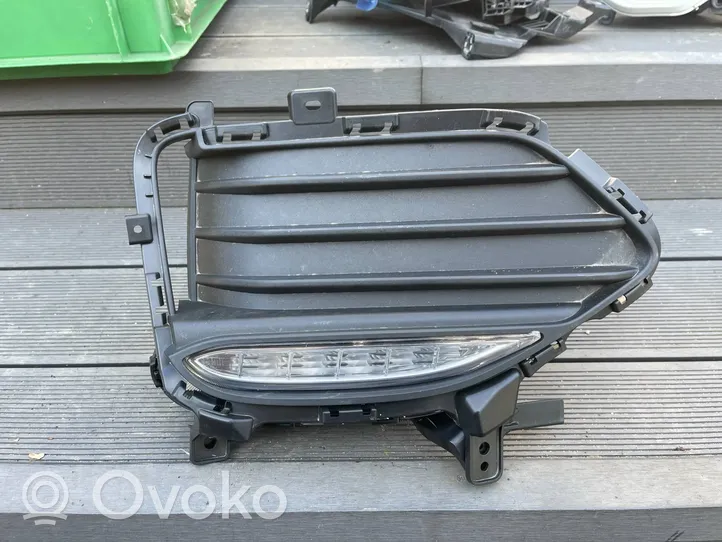 Hyundai i30 Grille inférieure de pare-chocs avant 86563-G4700