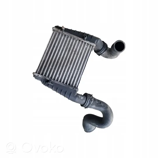 Volkswagen PASSAT B5.5 Radiatore intercooler 8D0145805B