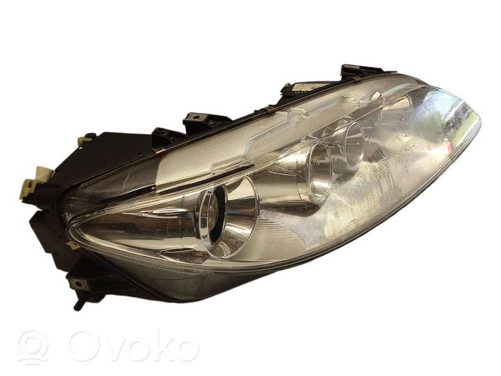 Mazda 6 Lampa przednia F014002473