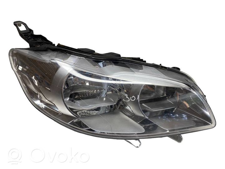 Peugeot 301 Lampa przednia 9675138980