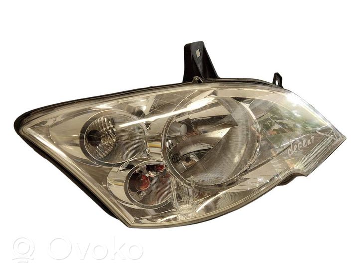 Mercedes-Benz Vito Viano W639 Lampa przednia A6398201961