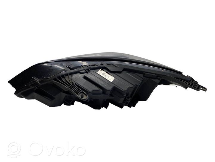 Opel Astra K Lampa przednia 39023763