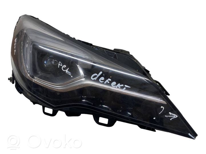 Opel Astra K Lampa przednia 39023763