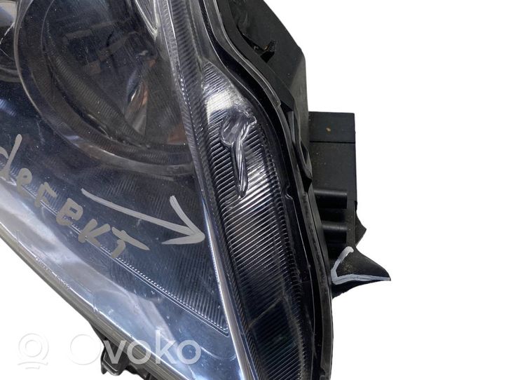 Toyota Prius (XW30) Lampa przednia E11005341