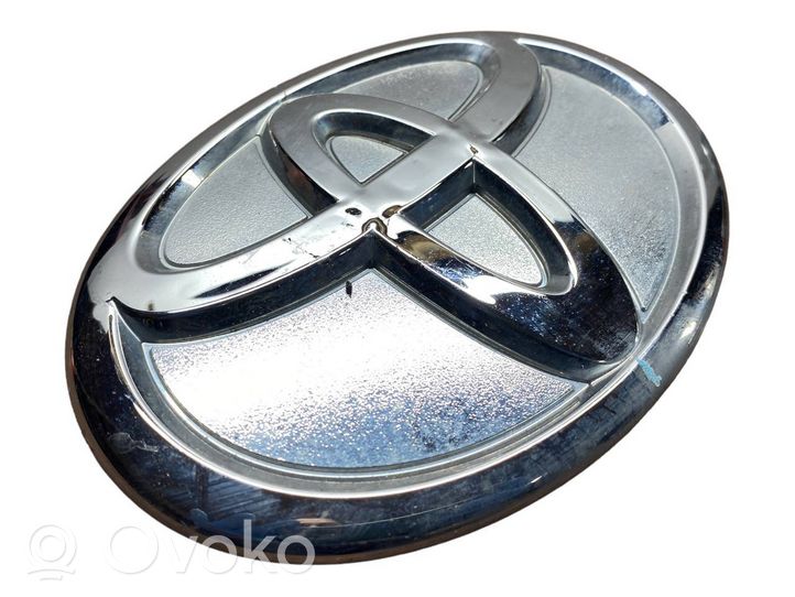 Toyota Land Cruiser (J150) Logo/stemma case automobilistiche 7544760020