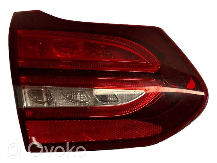 Mercedes-Benz C W205 Lampy tylnej klapy bagażnika A2059065900