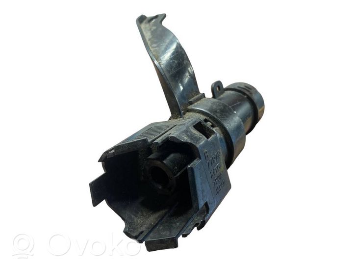 Honda CR-V Headlight washer spray nozzle 77979