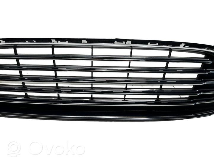 Ford Mondeo MK V Grotelės priekinės DS738150J