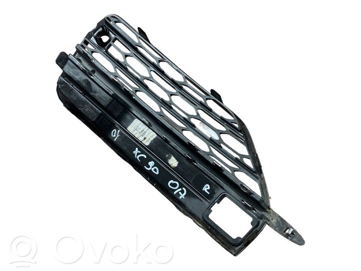 31383869 Volvo XC90 Front fog light trim/grill, 45.00 € | RRR 