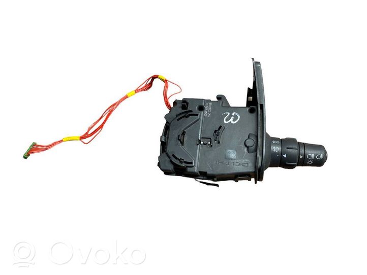 Renault Kangoo II Commodo de clignotant 88102001255