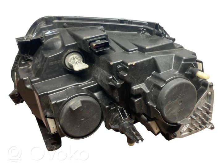 Dacia Duster Lampa przednia 260609367R