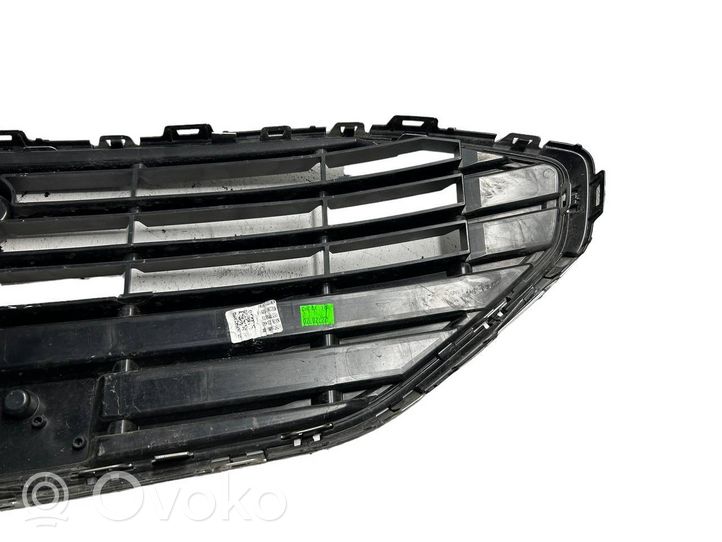 Ford Focus Grille de calandre avant NX7B8200A