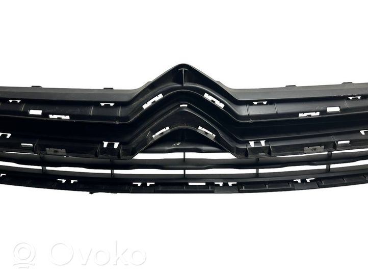 Citroen C-Elysée Grille inférieure de pare-chocs avant 9676957880