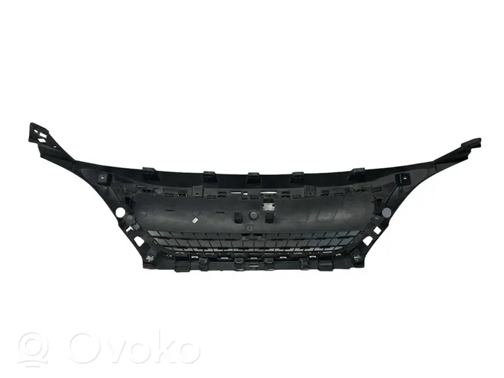 Peugeot 5008 II Maskownica / Grill / Atrapa górna chłodnicy 9815317777