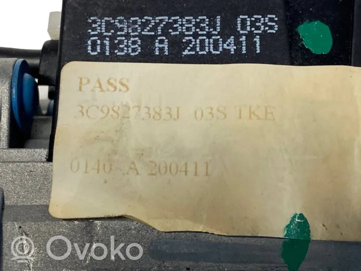 Volkswagen PASSAT B7 Tavaratilan luukun hydraulinen avausjärjestelmä pumpulla 3C9827383J