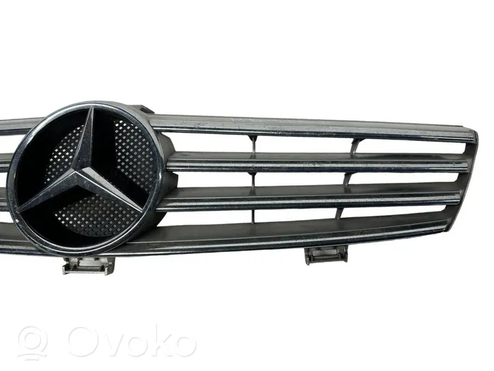 Mercedes-Benz CL C215 Atrapa chłodnicy / Grill A2158800183