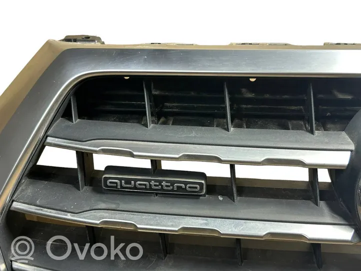 Audi Q7 4M Front bumper upper radiator grill 4M0853651F