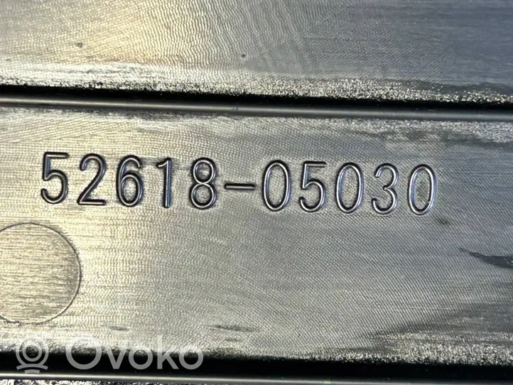 Toyota Avensis T270 Cache de protection inférieur de pare-chocs avant 5261805030