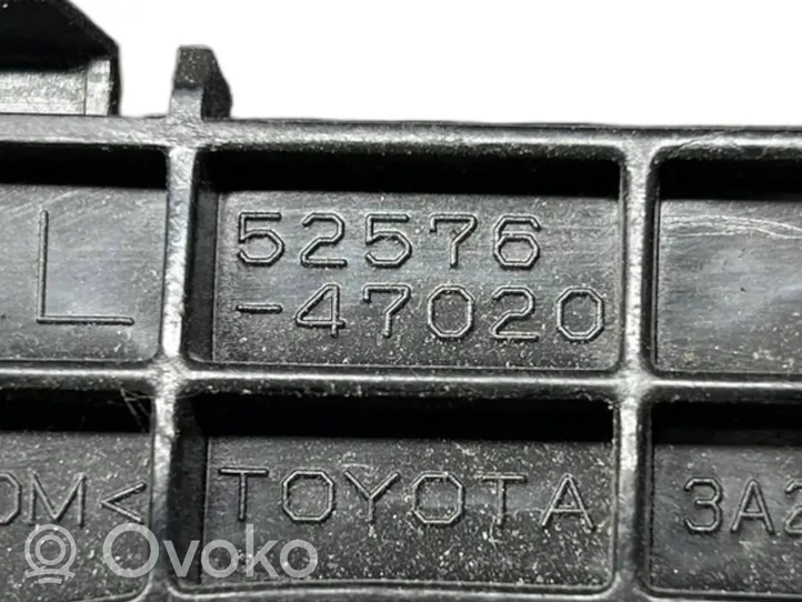 Toyota Prius (XW30) Задний держатель бампера 5257647020