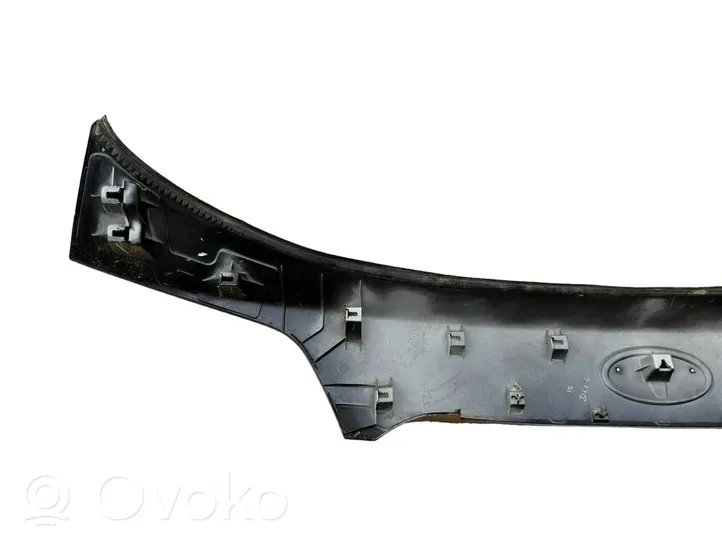 Subaru Outback Takaluukun koristelista C13010021