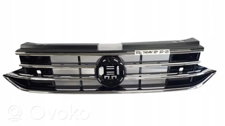 Volkswagen Tiguan Maskownica / Grill / Atrapa górna chłodnicy 5NA853651BE