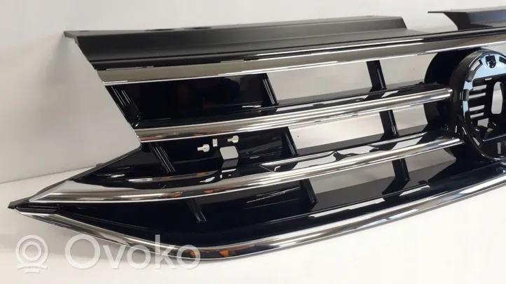 Volkswagen Tiguan Maskownica / Grill / Atrapa górna chłodnicy 5NA853651AC