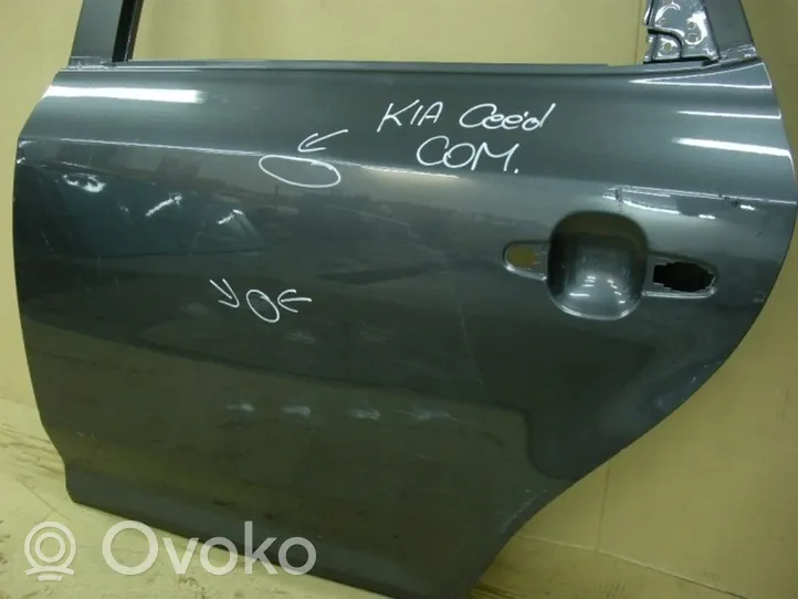 KIA Ceed Rear door 