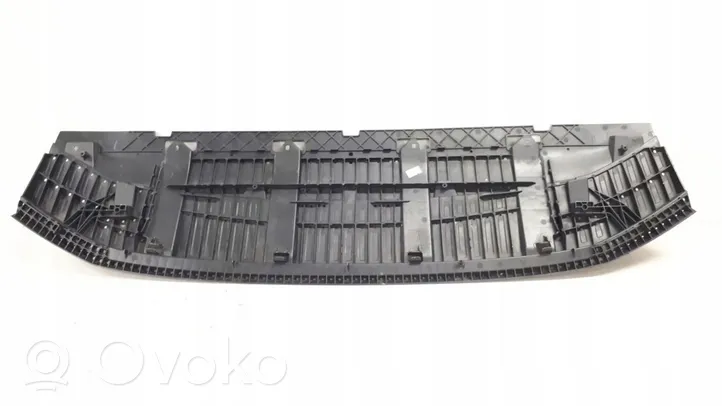 Audi Q3 8U Osłona pod zderzak przedni / Absorber 8U0807233A