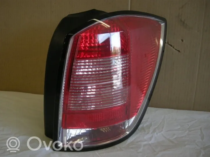 Opel Astra H Lampa tylna 