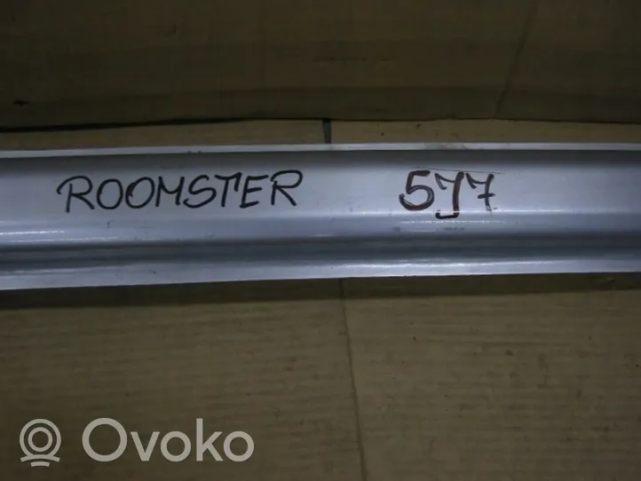 Skoda Roomster (5J) Takapuskurin poikittaistuki 