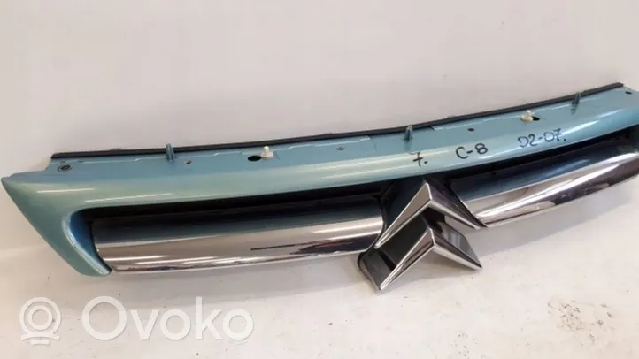 Citroen C8 Maskownica / Grill / Atrapa górna chłodnicy 