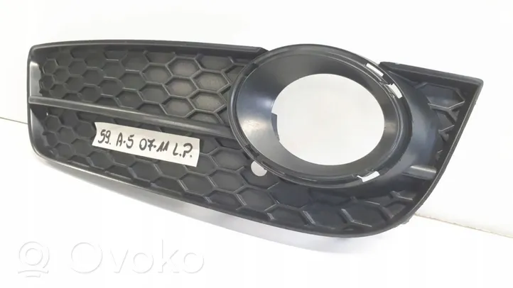 Audi A5 8T 8F Grille antibrouillard avant 8T0807681