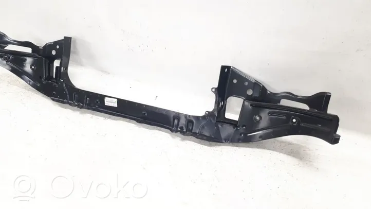 Toyota Hiace (H100) Traverse inférieur support de radiateur 5710426091