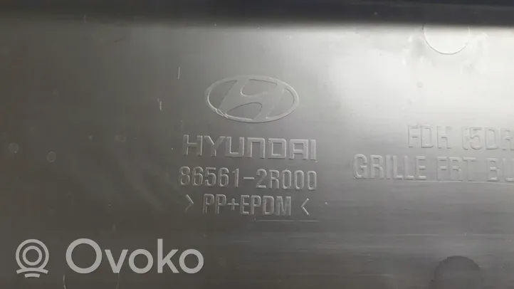 Hyundai i30 Grotelės apatinės (trijų dalių) 865612R000