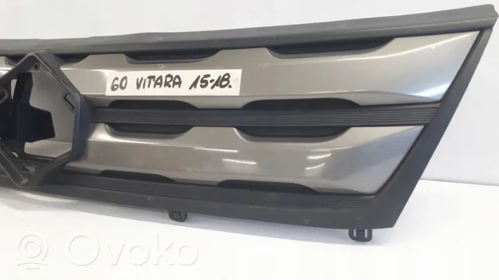 Suzuki Vitara (LY) Grille calandre supérieure de pare-chocs avant 7211160R0