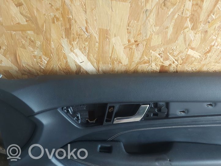 Mercedes-Benz C W204 Apmušimas priekinių durų (obšifke) A2044401138