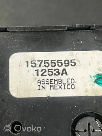 Chevrolet Silverado Interrupteur d’éclairage 15755595