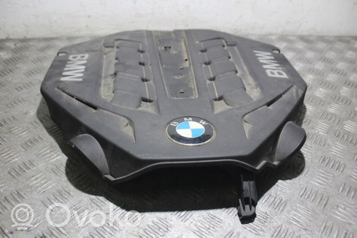 BMW 7 F01 F02 F03 F04 Variklio dangtis (apdaila) 13717577456