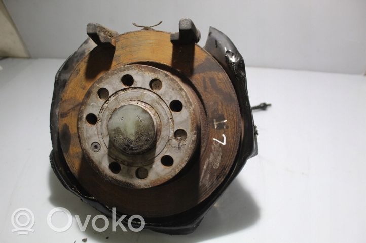 Volkswagen Jetta VI Rear wheel hub spindle/knuckle 