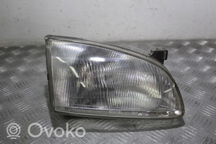 Toyota Starlet (P90) V Headlight/headlamp 