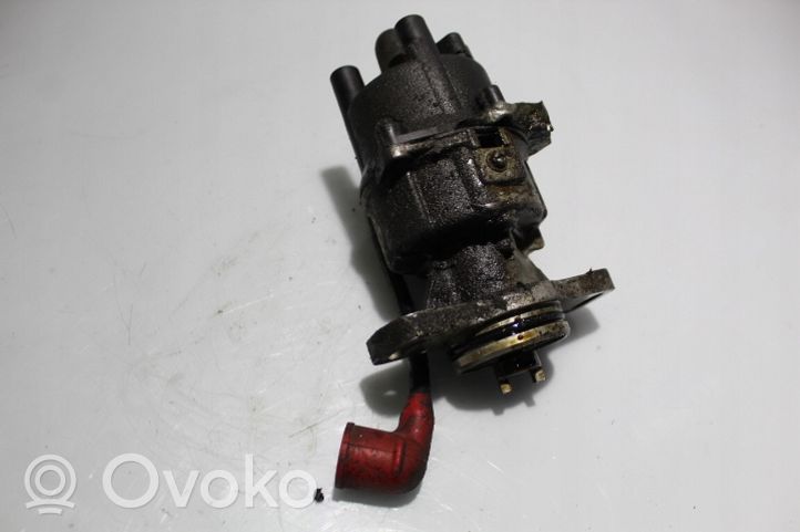 Nissan Sunny Spark distributor 