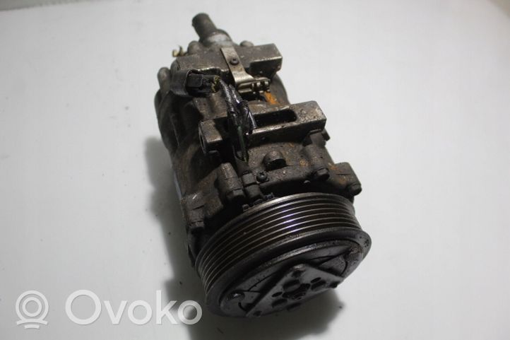 Volvo S40 Ilmastointilaitteen kompressorin pumppu (A/C) 2901404824