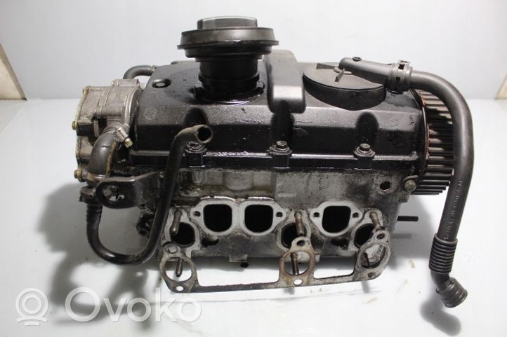 Volkswagen Polo III 6N 6N2 6NF Culasse moteur 045103373