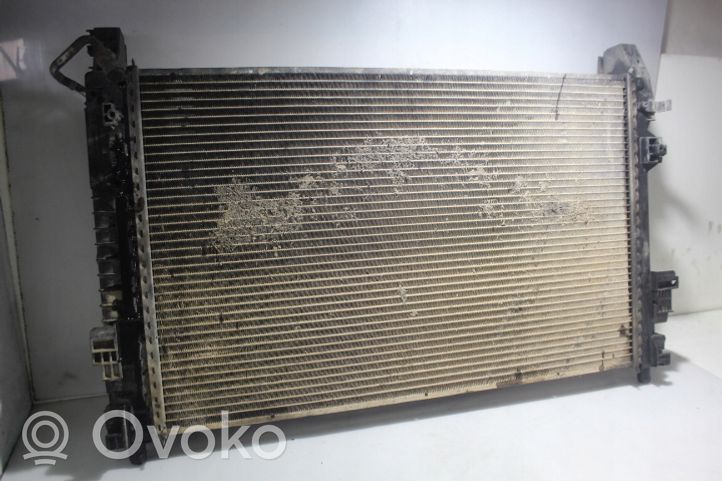 Mercedes-Benz A W169 Radiateur de refroidissement 