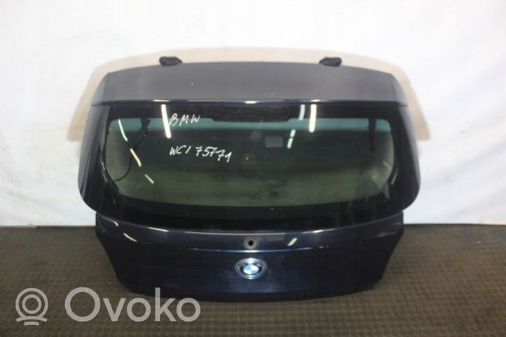 BMW 1 E81 E87 Lava-auton perälauta 